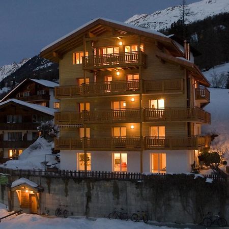 Basecamp Apartments Церматт Екстер'єр фото